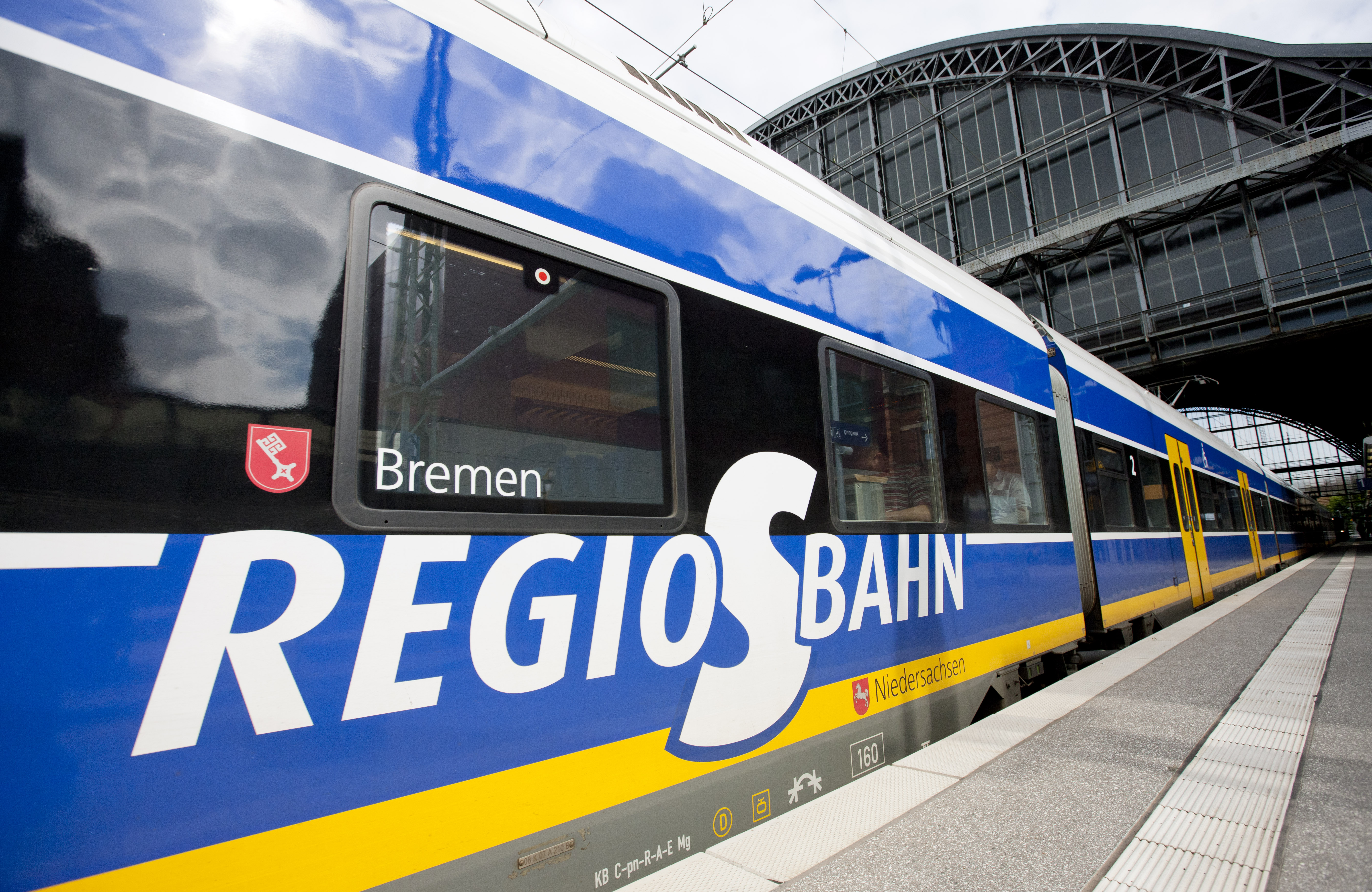 Symbolbild: Eine Regio-S-Bahn der NordWestBahn. (Foto: Â© NordWestBahn / Holger Jacoby)