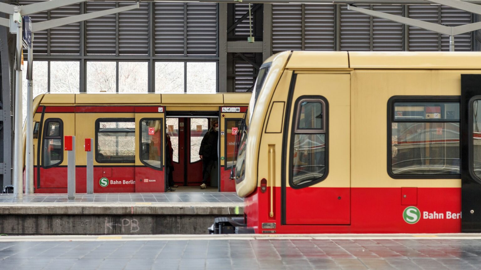 S-Bahn Berlin Zwischen Zoo Und Ostbahnhof Ab Montag Wochenlang ...