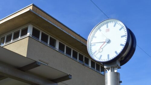 Stellwerke Nicht Besetzt – Zugverkehr In Thüringen Eingeschränkt ...