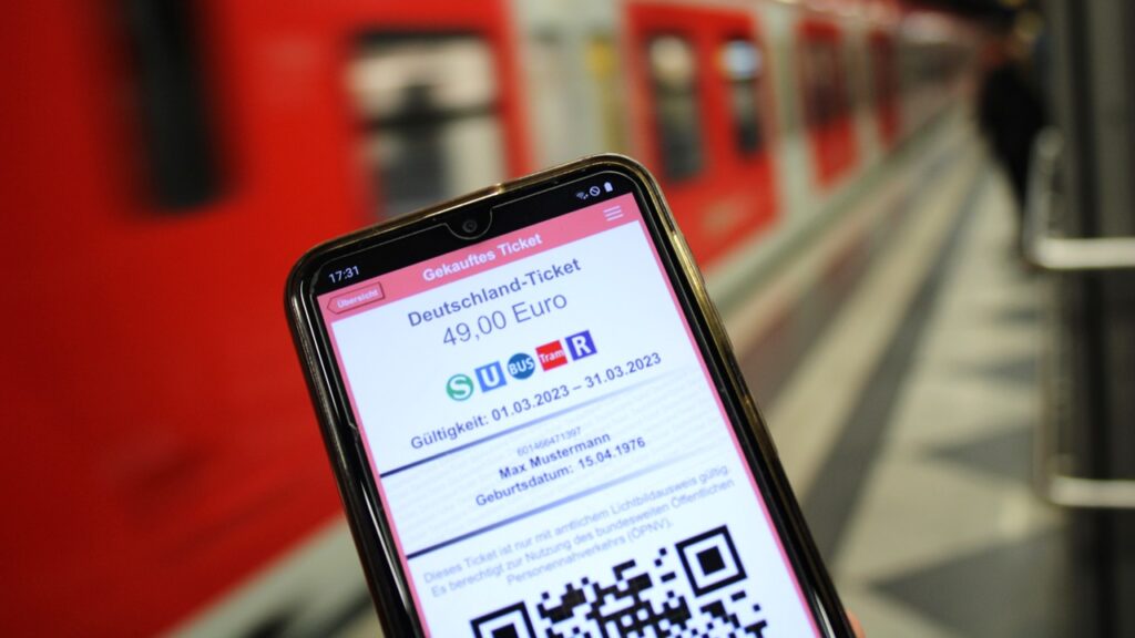 Behindertenbeauftragter Kritisiert Rein Digitales 49-Euro-Ticket ...