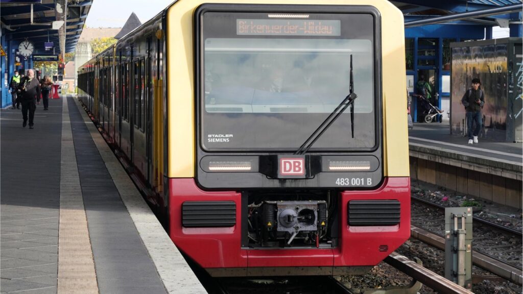 S-Bahn Berlin: Erste Neufahrzeuge Auch Auf Der Ringbahn Unterwegs ...