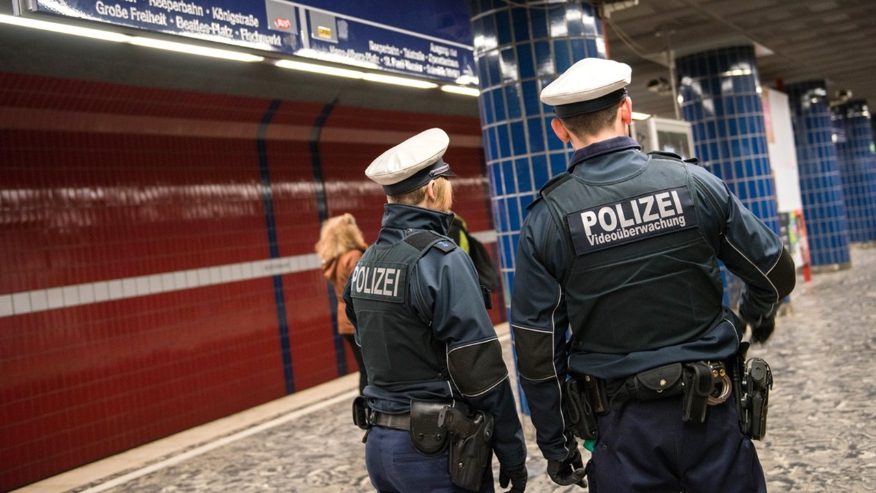 Mehr Polizei- Und Rettungseinsätze An Hamburger Bahnhöfen | Bahnblogstelle