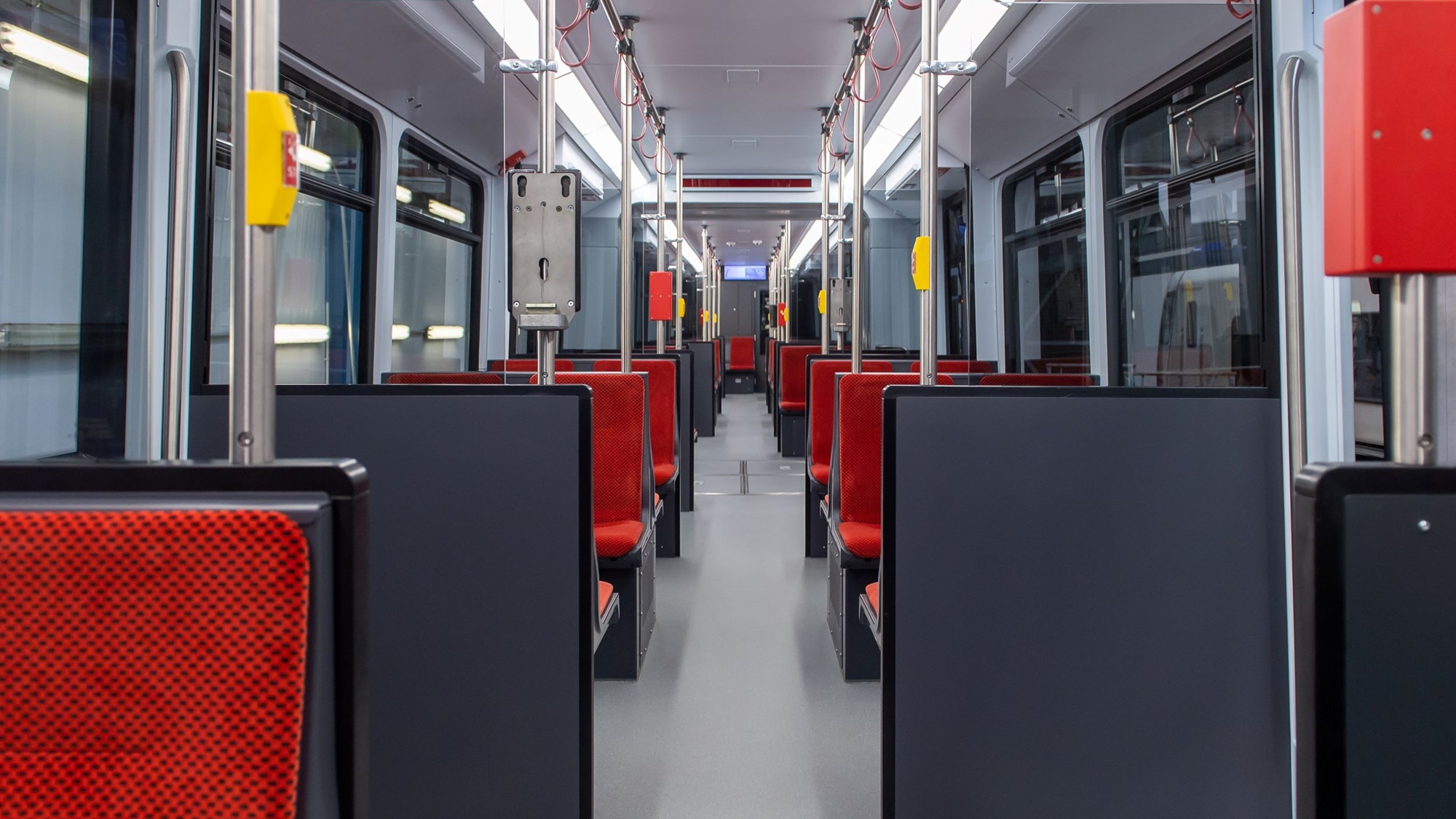 Bochumer Stadtbahnwagen werden überarbeitet erstes Fahrzeug