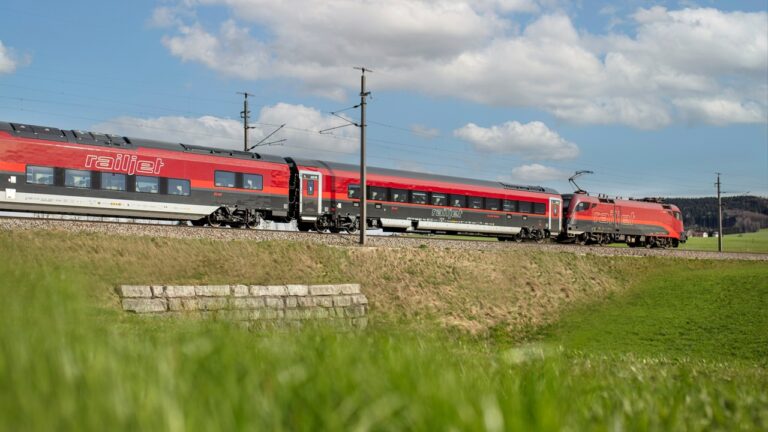  Schneller, öfter, besser – ÖBB stellt Fahrplan für 2026 vor Motiv 