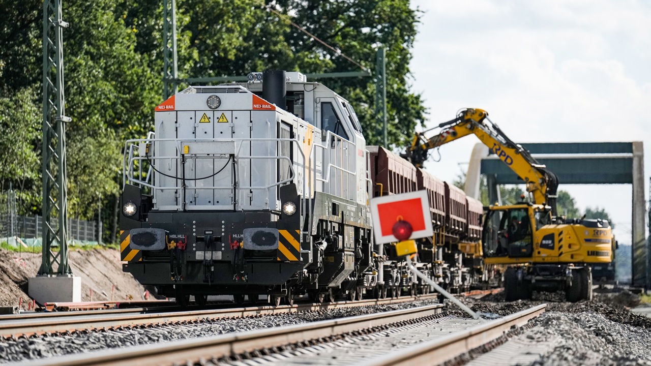 SPD and CDU/CSU Demand Transparency from Deutsche Bahn on Track Renova